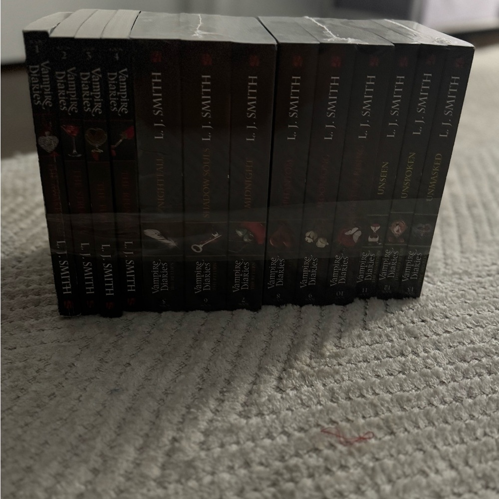The Vampire Diaries Book Collection